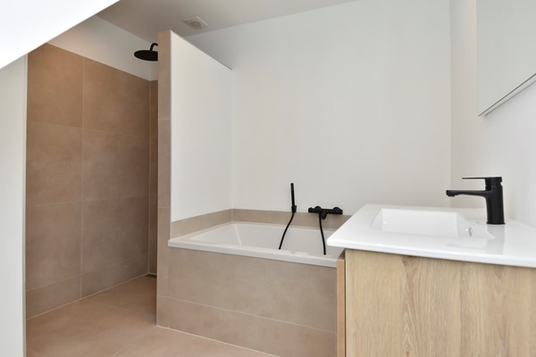 Medium property photo - Van Diemenstraat 164, 2518 VG Den Haag